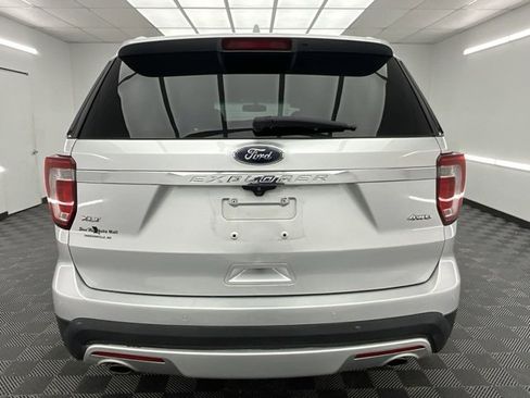 Used 2016 Ford Explorer XLT w/ Equipment Group 202A image 24