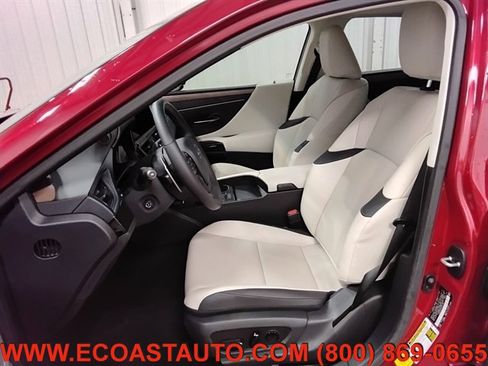 Used 2025 Lexus ES 350 w/ Premium Package image 10
