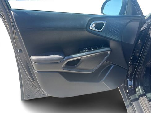 Used 2025 Kia Soul EX FWD image 20