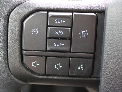 Used 2023 Ford F150 XLT image 17