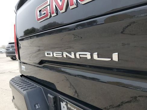 New 2026 GMC Sierra 1500 Denali w/ Denali Reserve Package AWD/4WD image 9