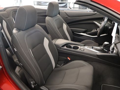 Used 2021 Chevrolet Camaro SS w/ Wild Cherry Design Package 1 RWD image 31