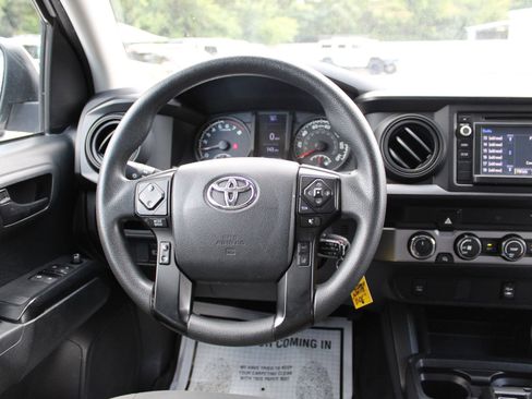 Used 2019 Toyota Tacoma SR w/ SR Convenience Package image 16