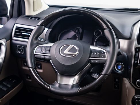 Used 2022 Lexus GX 460 Premium w/ Premium Package AWD/4WD image 11