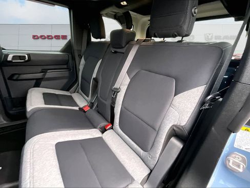 Used 2025 Ford Bronco Big Bend w/ Black Appearance Package image 13