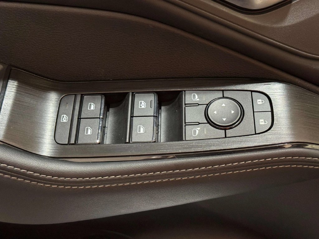 Certified 2026 Nissan Rogue SV AWD/4WD image 18