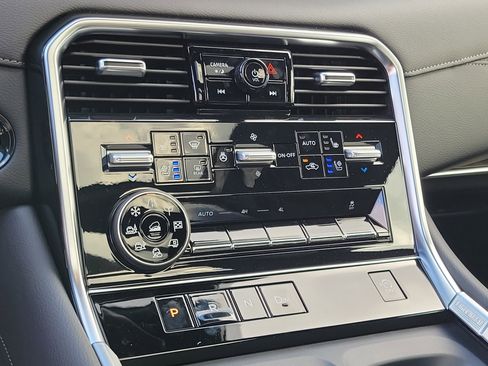 New 2025 Nissan Armada Platinum w/ Convenience Package image 27