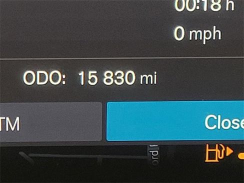 Certified 2023 Volvo XC60 B5 Ultimate w/ Climate Package image 41