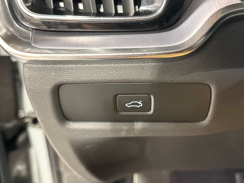 Used 2024 Volvo S60 B5 Core FWD image 20
