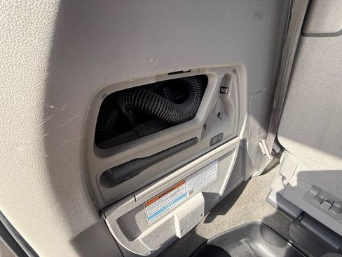 Used 2016 Honda Odyssey SE image 21