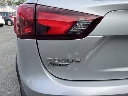 Used 2019 Nissan Rogue Sport SV w/ Technology Package AWD/4WD image 12