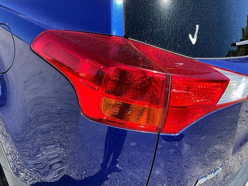 Used 2014 Toyota RAV4 XLE image 29