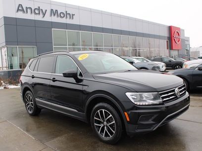 Used 2021 Volkswagen Tiguan SE w/ Panoramic Sunroof Package