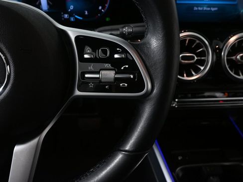 Certified 2021 Mercedes-Benz GLB 250 image 11