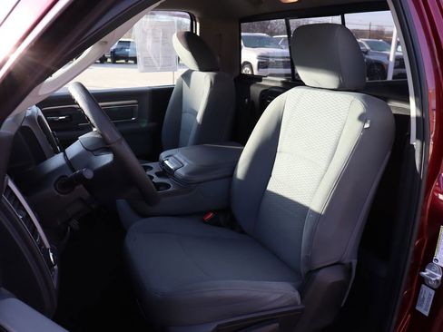 Used 2017 RAM 1500 Express image 12