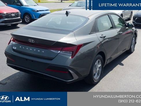 New 2026 Hyundai Elantra SE w/ Cargo Package FWD image 6