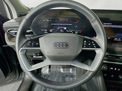 Used 2025 Audi Q5 Premium w/ Convenience Package AWD/4WD image 19
