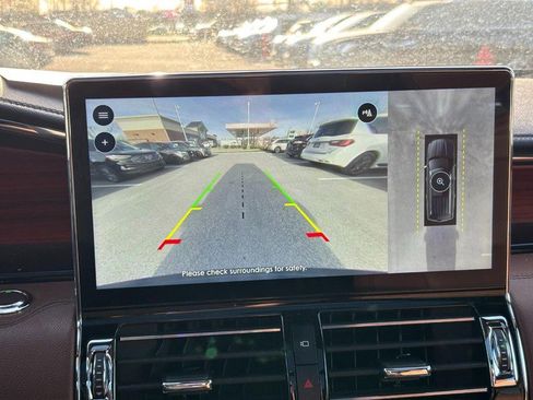 Used 2024 Lincoln Navigator Reserve image 23