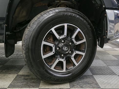 Used 2016 Toyota Tundra SR5 image 16