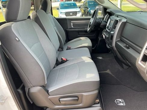 Used 2021 RAM 1500 Classic SLT AWD/4WD image 10