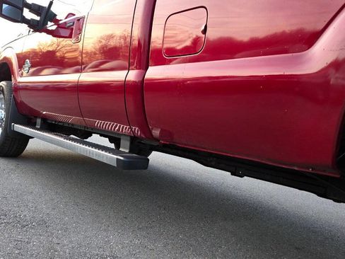 Used 2014 Ford F350 Lariat w/ Chrome Package image 11