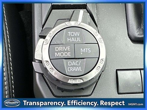 Used 2025 Toyota 4Runner TRD Off-Road image 32