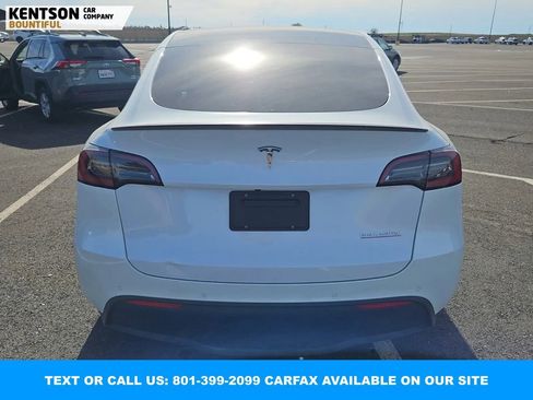 Used 2023 Tesla Model Y Performance image 4