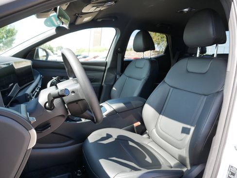 Used 2025 Hyundai Santa Cruz SEL image 14