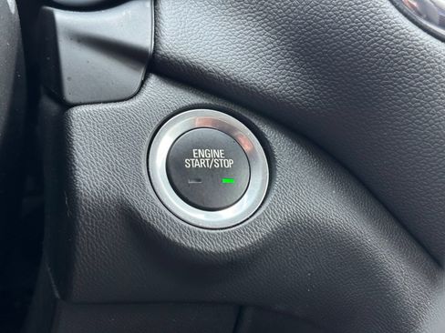Used 2023 Chevrolet Equinox LT w/ LPO, Floor Liner Package AWD/4WD image 22