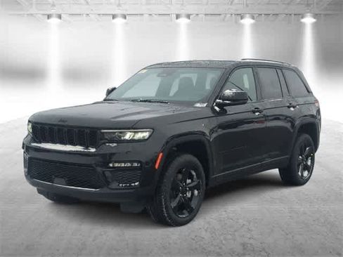 New 2025 Jeep Grand Cherokee Limited image 4