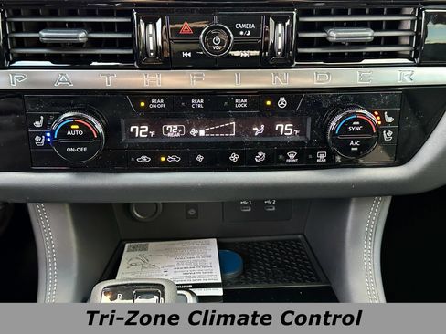 New 2026 Nissan Pathfinder Platinum image 8