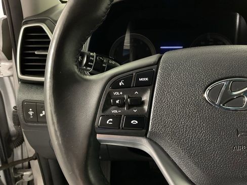 Used 2020 Hyundai Tucson Limited image 25