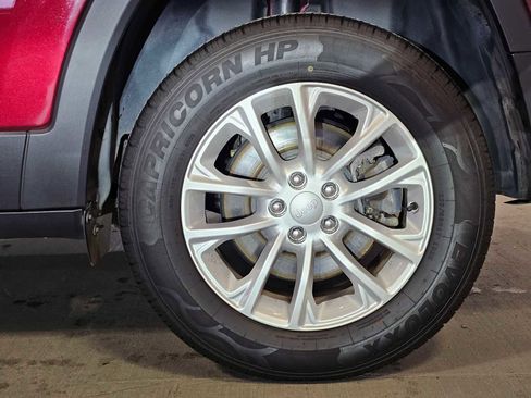 Used 2020 Jeep Cherokee Latitude image 8