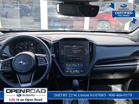 Certified 2025 Subaru Impreza 2.0i image 11