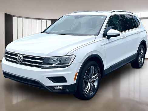 Used 2020 Volkswagen Tiguan SEL FWD image 3