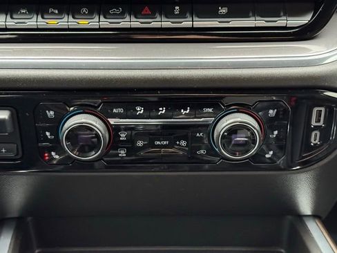 Used 2025 Chevrolet Silverado 1500 High Country w/ High Country Premium Package image 17