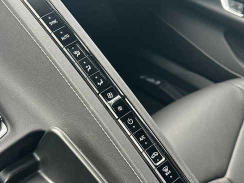 Used 2024 Chevrolet Corvette Stingray Coupe w/ 1LT image 20