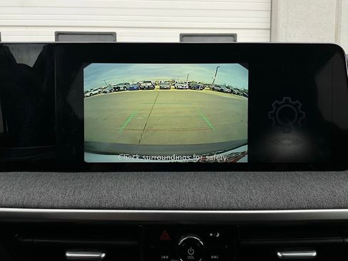 Used 2025 Nissan Kicks SV image 29