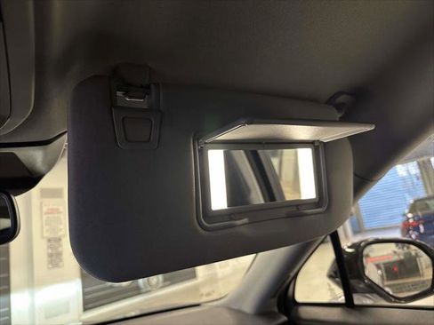 Used 2022 Lincoln Corsair Standard w/ Equipment Group 101A image 33