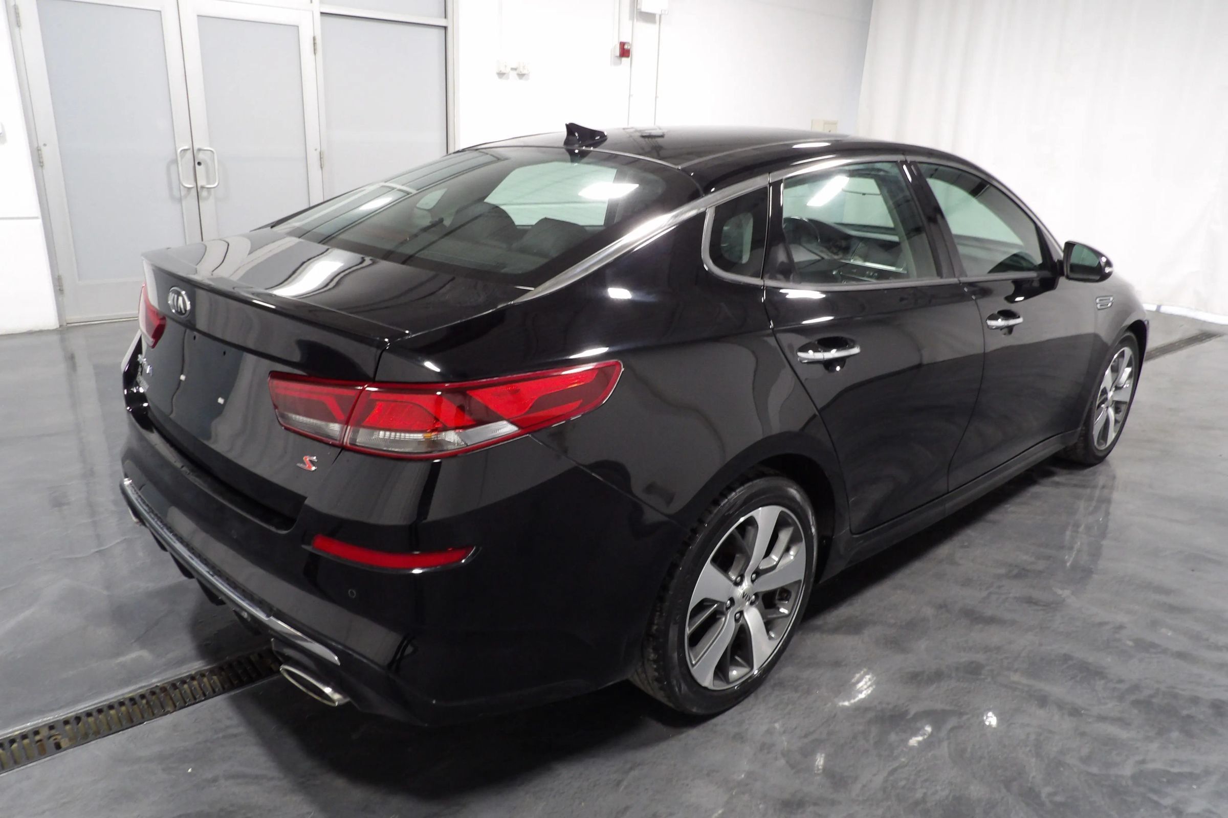 Used 2020 Kia Optima S w/ S Panoramic Sunroof Package FWD image 4