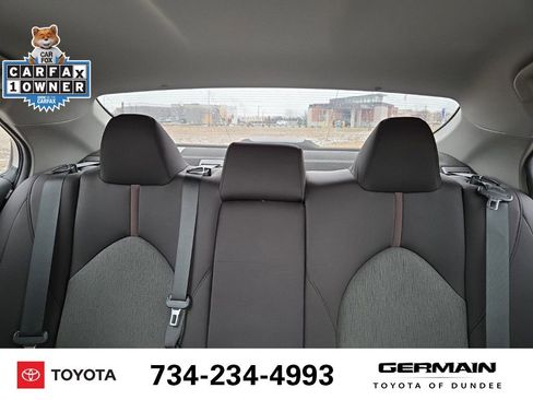 Used 2019 Toyota Camry LE image 14
