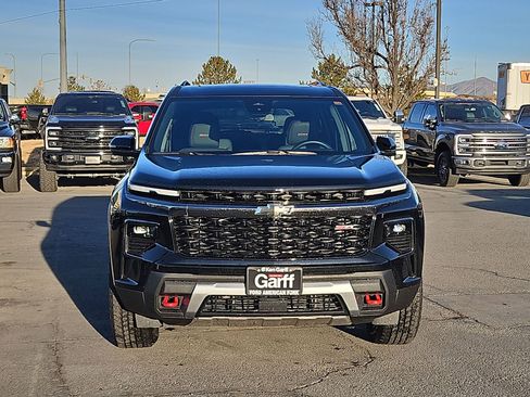 Used 2025 Chevrolet Traverse Z71 w/ Driver Confidence Package image 12