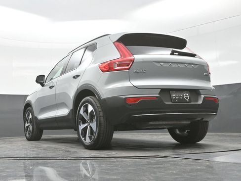 Used 2026 Volvo XC40 B5 Plus AWD/4WD image 25