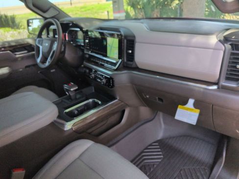 New 2026 Chevrolet Silverado 1500 RST w/ Dark Appearance Package AWD/4WD image 25