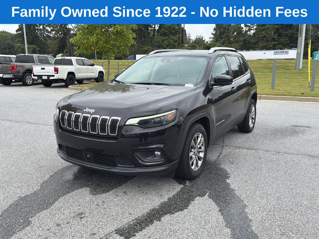 Used 2021 Jeep Cherokee Latitude Lux FWD image 3