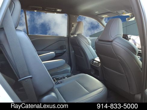 Certified 2024 Lexus TX 500h AWD image 23