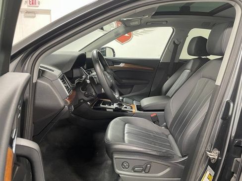 Used 2023 Audi Q5 2.0T Premium Plus w/ Premium Plus Package AWD/4WD image 13