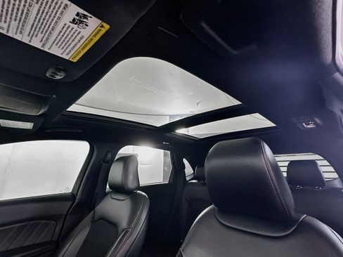 Used 2020 Ford Edge ST-Line w/ Cold Weather Package FWD image 27
