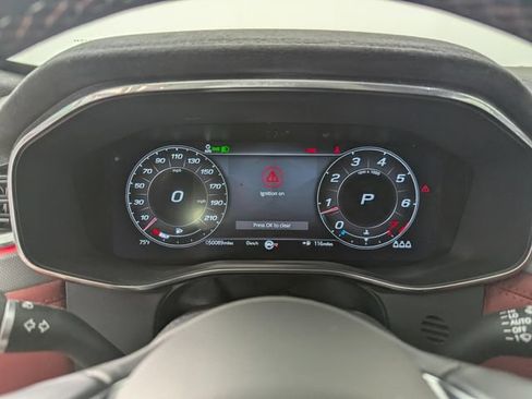 Used 2022 Jaguar F-PACE SVR AWD/4WD image 10