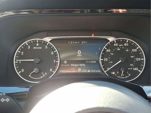 Used 2025 Nissan Pathfinder SV w/ SV Premium Package image 20